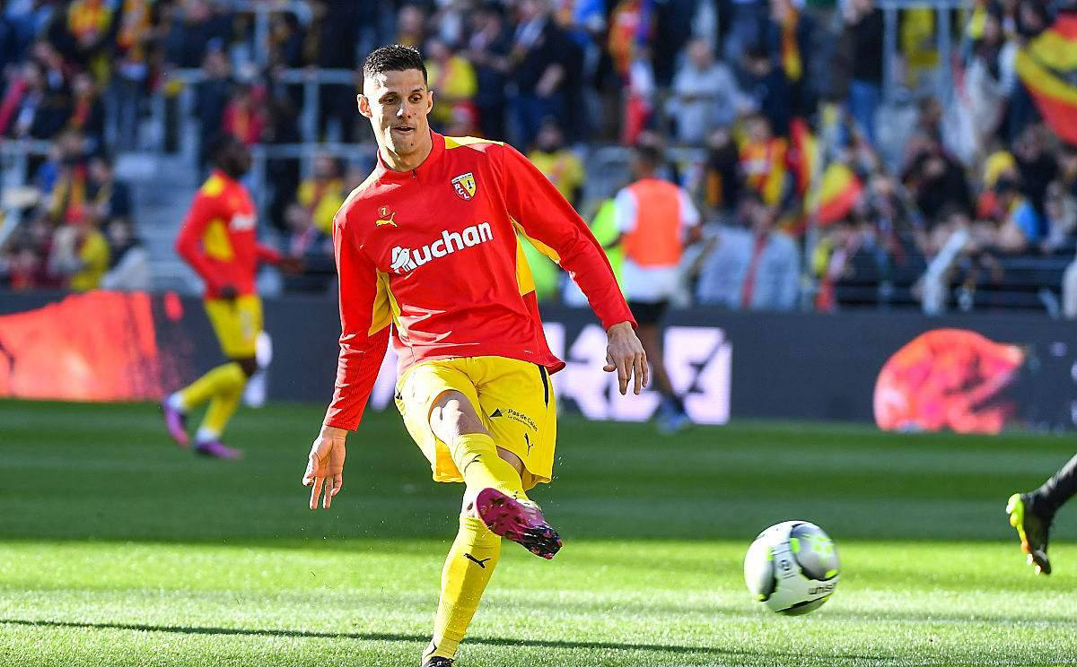 欧冠焦点战分析：费耶诺德能否击退费内巴切？